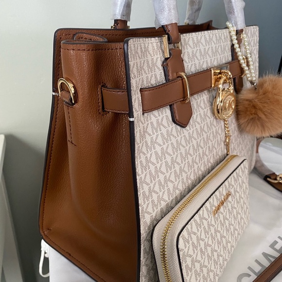 Michael Kors satchel and matching wallet - Picture 7 of 12